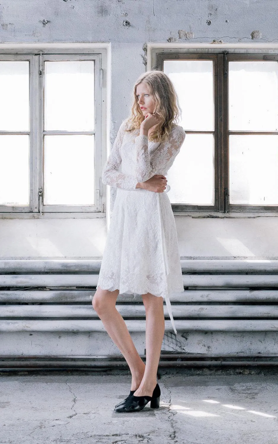 Crisscross V-Neck A-Line Long Sleeve Short Lace Dress With Back Bow - ET_711217