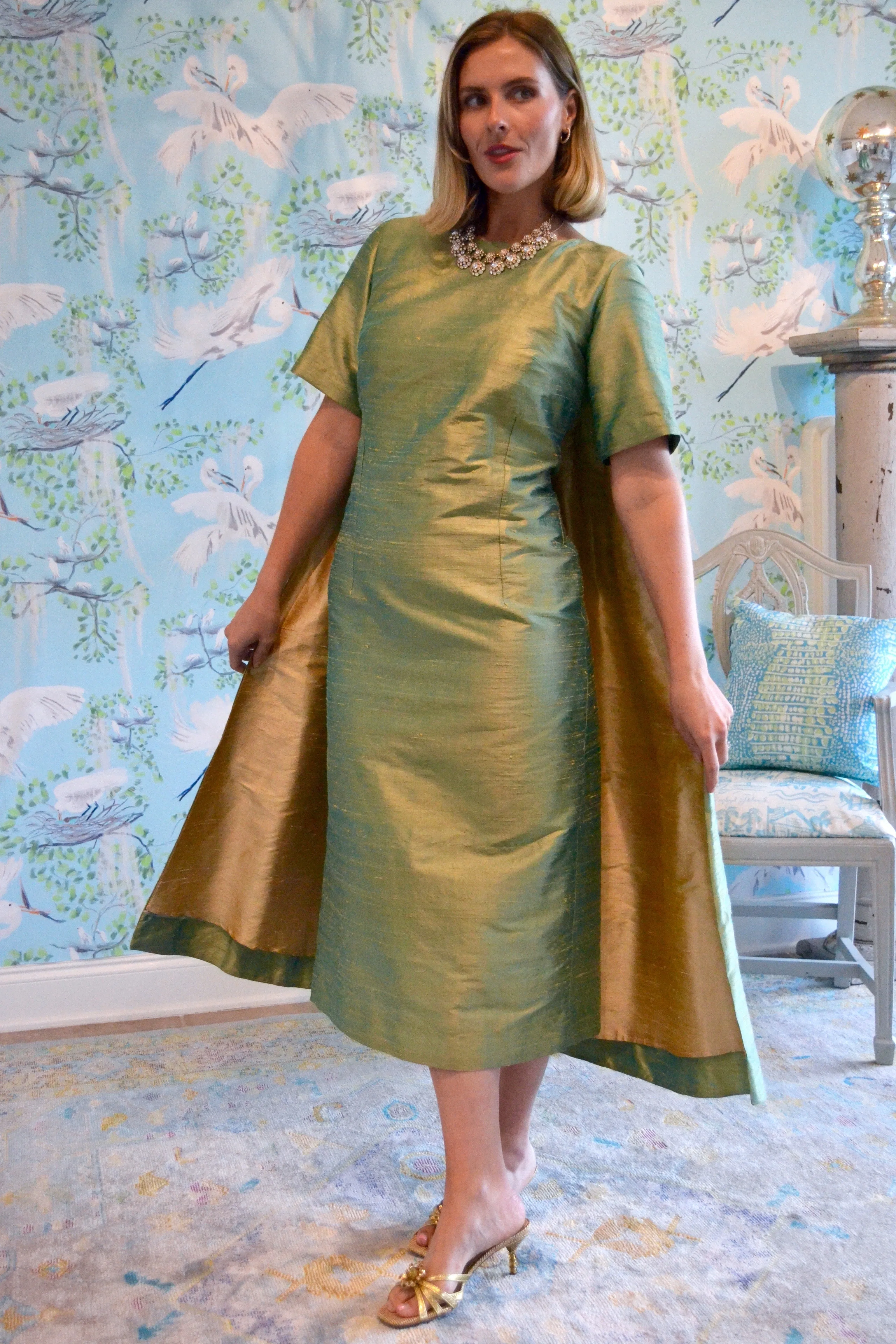 Detachable Cape- 7 Colors