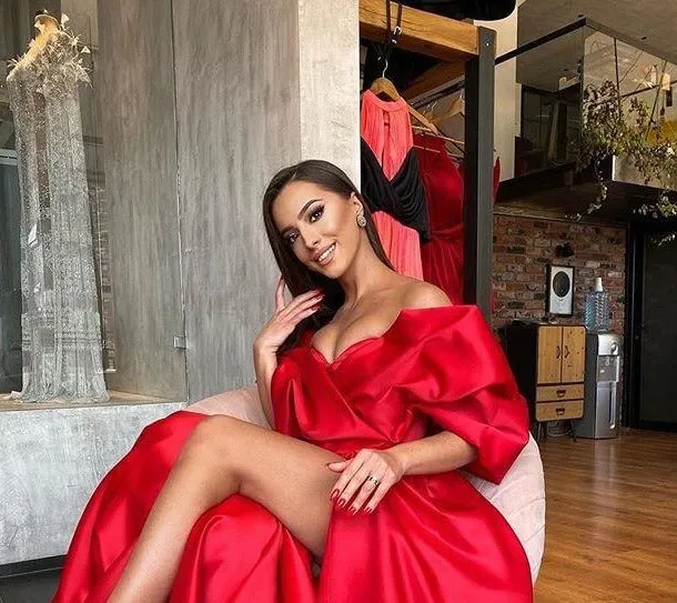 Gorgeous Long Satin Evening Dress
