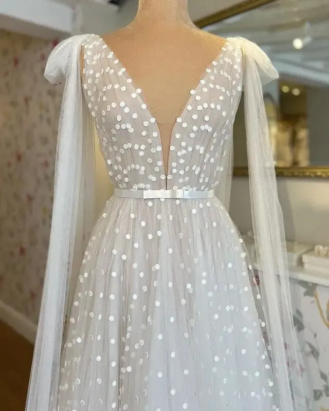 Lakshmigown A Line Wedding Dress With Cape Deep V Neck Tank Bridal Reception Gown vestido de noiva princesa