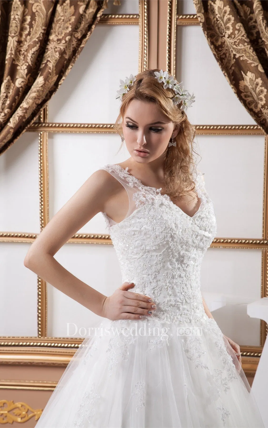 Plunged Tulle A-Line Caped-Sleeve Gown With Lace