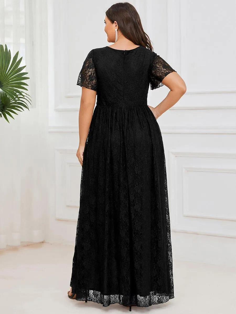 Robe de mère de la mariée formelle plissée à col en V et à volants en dentelle