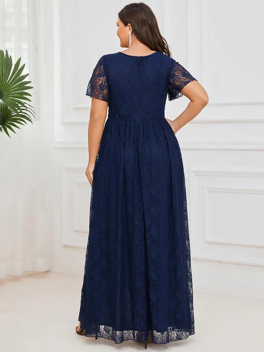 Robe de mère de la mariée formelle plissée à col en V et à volants en dentelle