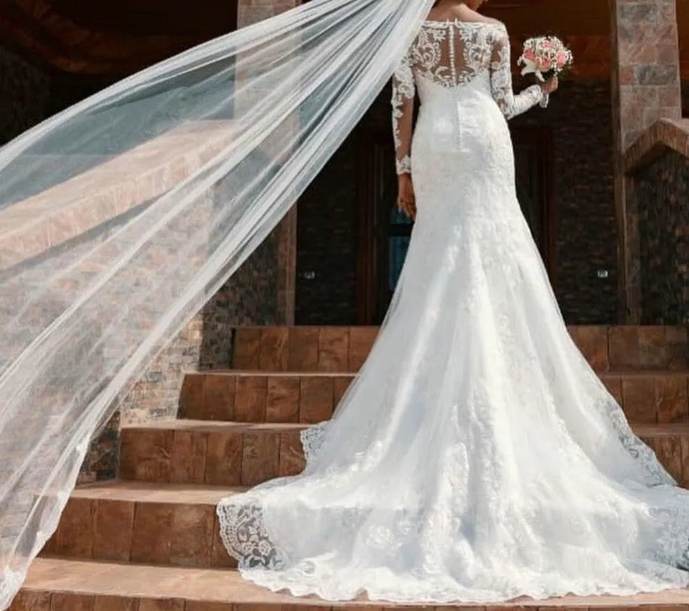 Romantic Lace Mermaid Wedding Dress Boat Neck Bridal Gown Long Sleeves Chapel Train Bride Dresses White Plus Size Customize