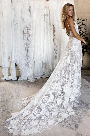 Roycebridal Ivory A-line V-neck Lace Backless Spaghetti Straps Beach Wedding Dresses, MW667