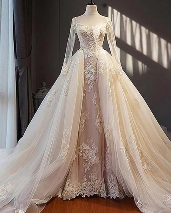 Vintage Lace Wedding Dresses Ball Gown Full Sleeves Cathedral Train Princess Bridal Gowns Real